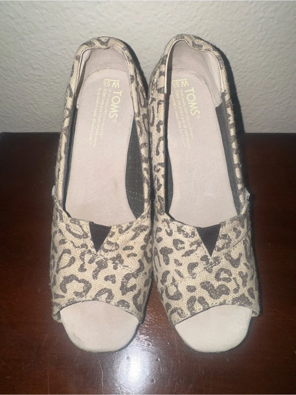 TOMS Leopard Print Peep-Toe Wedge size 5.5